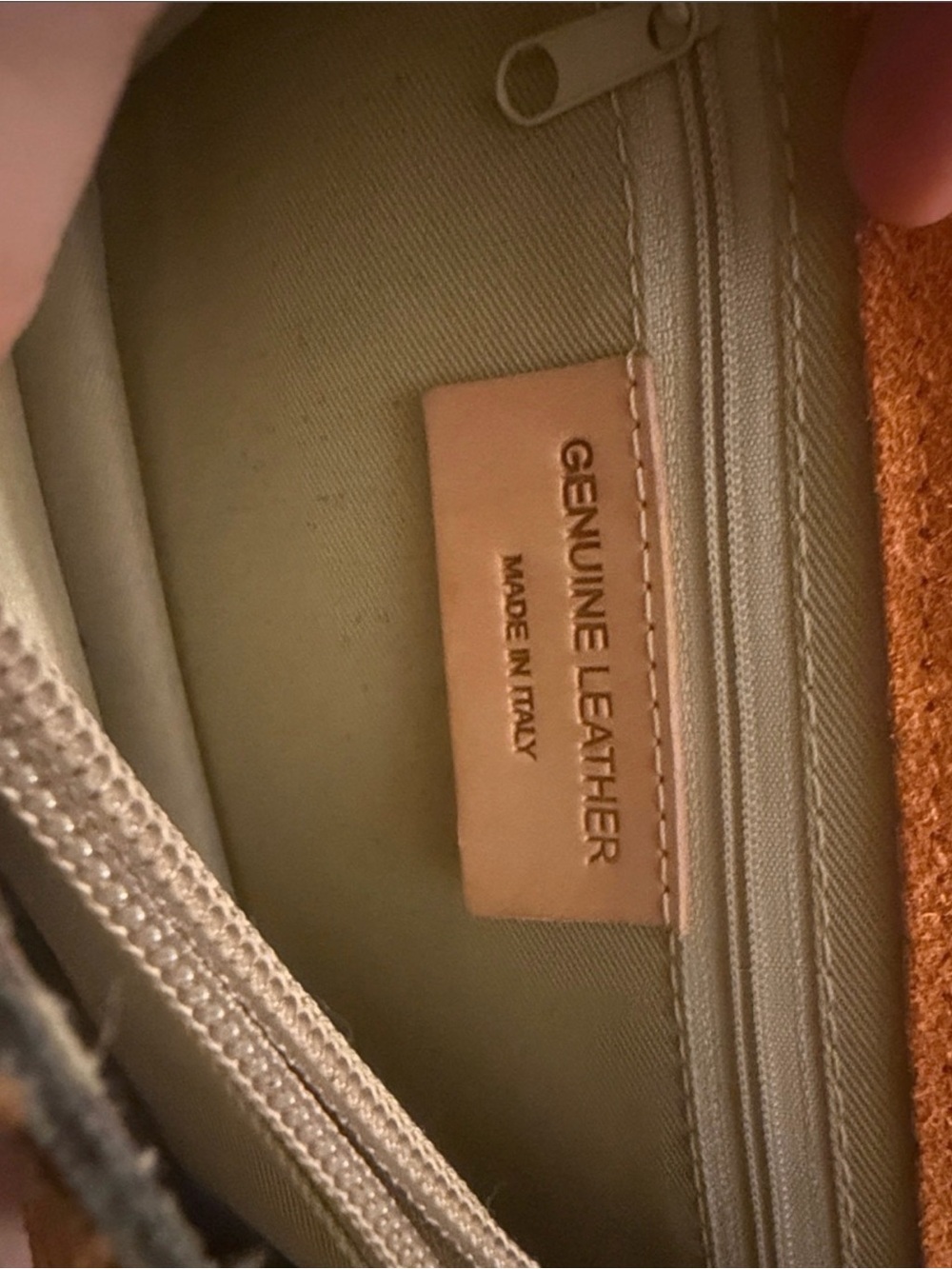 Italian Leather Bag Excellent Condition, Like New - Picture 4 of 12